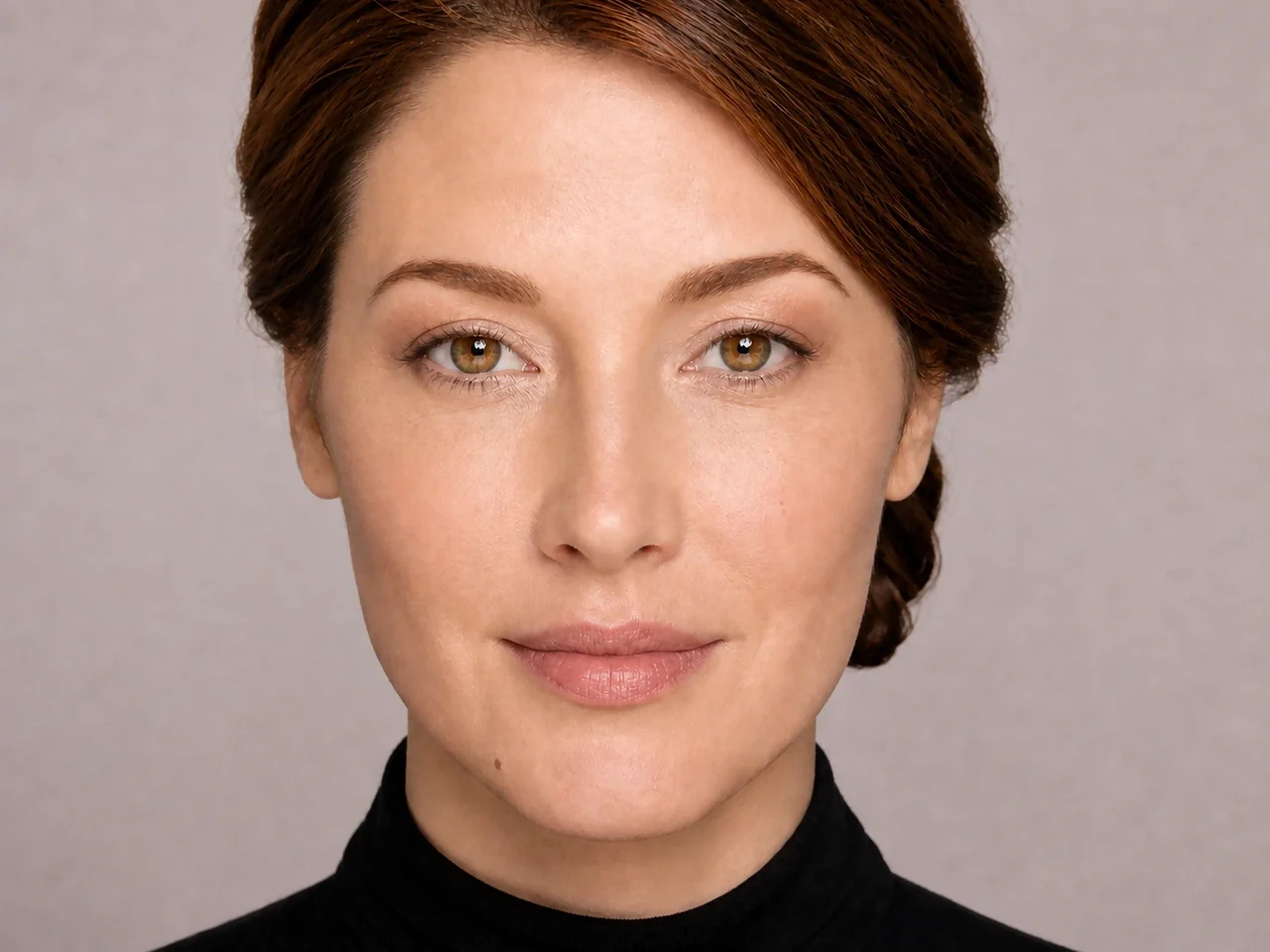 Step 5 of Balanced Eye Makeup for Close-Set Eyes, showing brown espresso makes the upper lashes look denser without hiding the focal lid shade.
