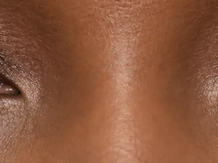 Step 6 of Everyday Makeup for Deep-Set Eyes, showing a restrained lower-lash echo connects the palette without closing the inner corner or pulling the eye down.